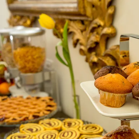 Gcf Luxury Suites, * روما