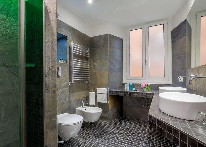 Hotel Gcf Luxury Suites, *