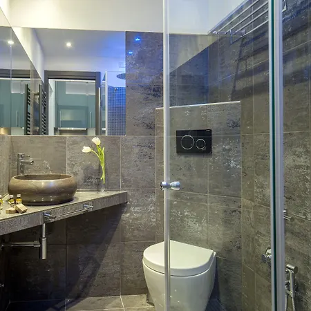 Gcf Luxury Suites,